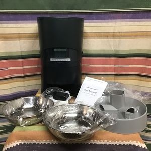 NWOB HoneyGuardian automatic pet feeder